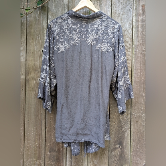 Johnny Was Dark Grey Embroidered Kimono Size XL - Picture 5 of 10